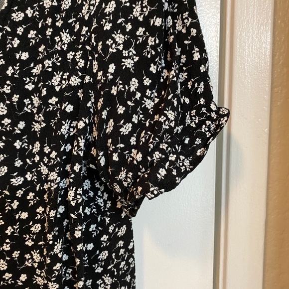 Button up blouse - Picture 2 of 3